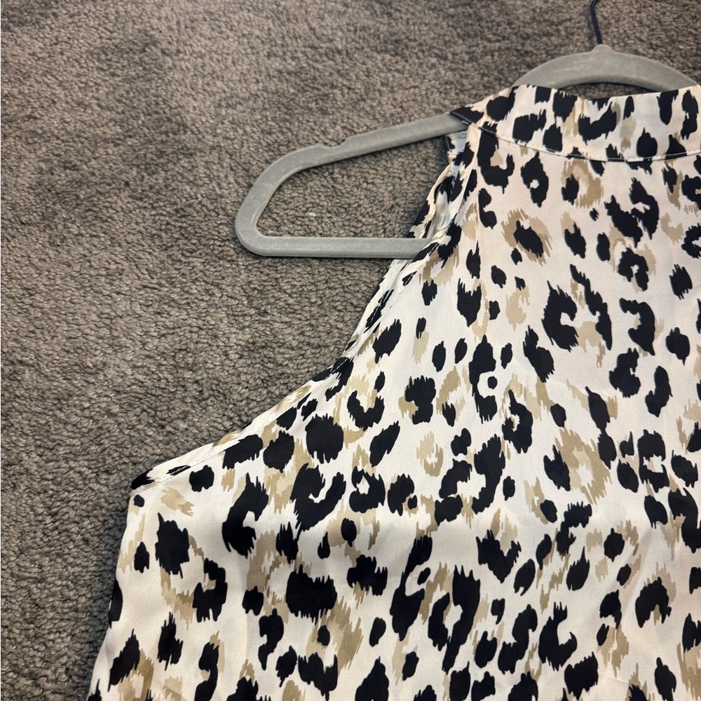 Halter top - Picture 3 of 9